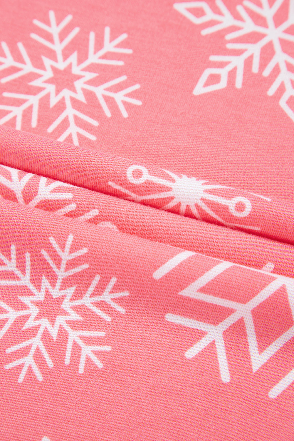 Pink Snowflake Print Two-Piece Loungewear for Valentine’s – Cozy & Cute