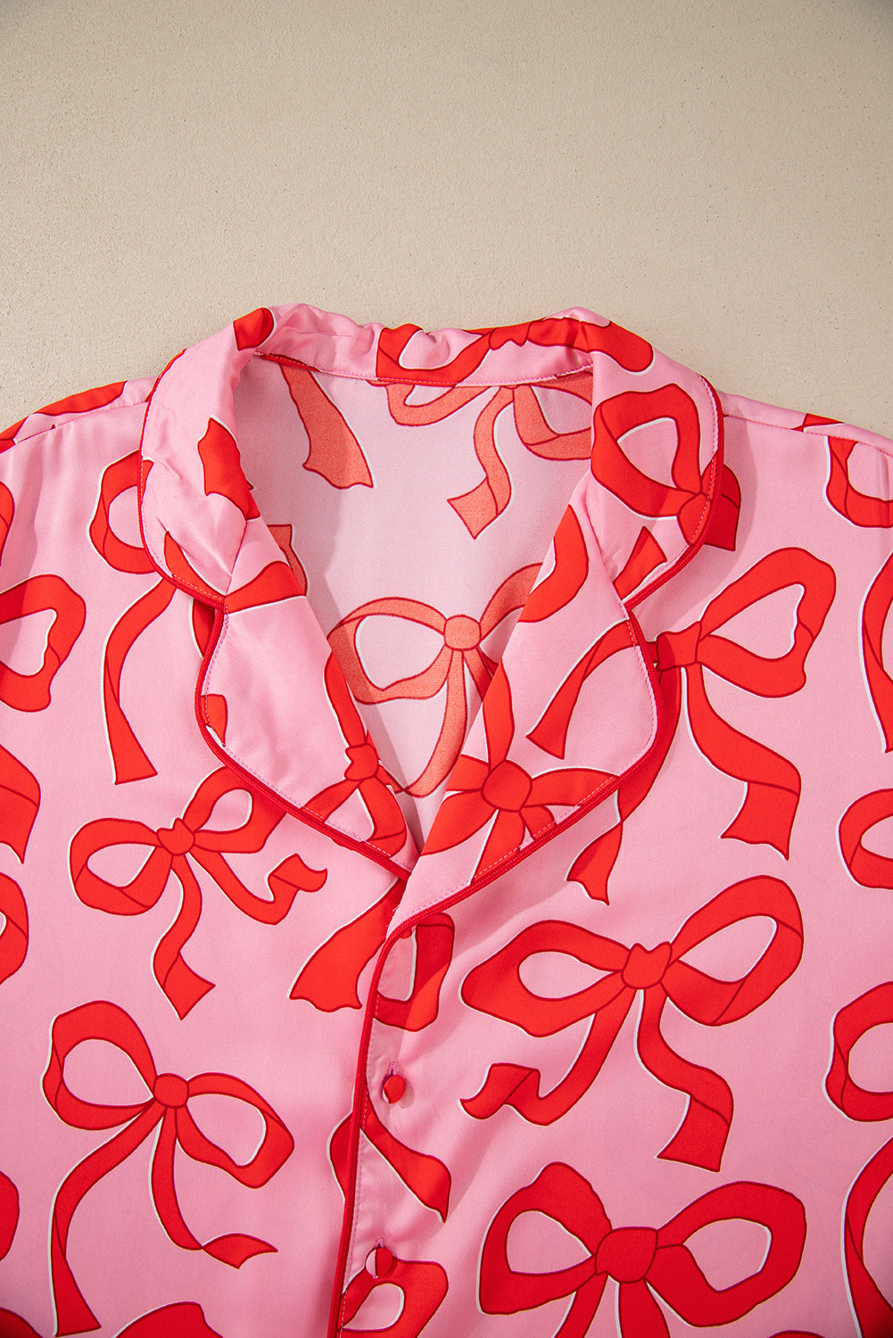 Pink 2pcs Bow Print Pajama Set – Shirt Style, Long Sleeve for Valentine’s