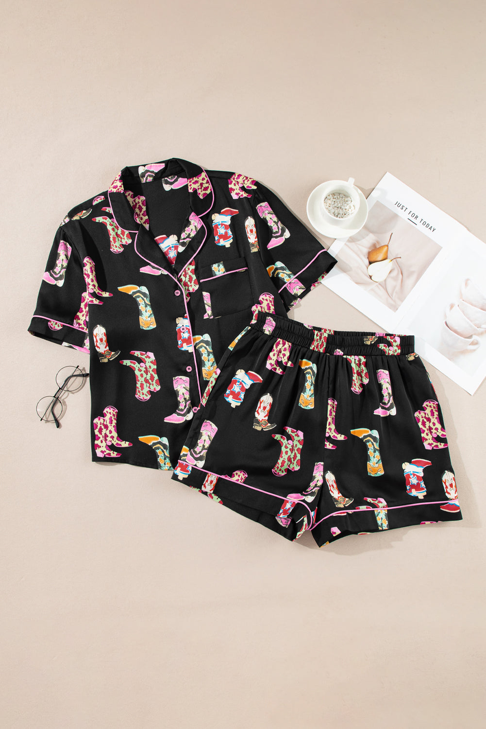 Black Western Boots Print Valentine’s Pajama Set – Short Shirt & Shorts